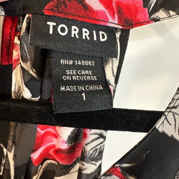 Torrid Floral Halter Neck Black/Red Sleeveless Sheer Blouse Size 1x - Picture 7 of 15